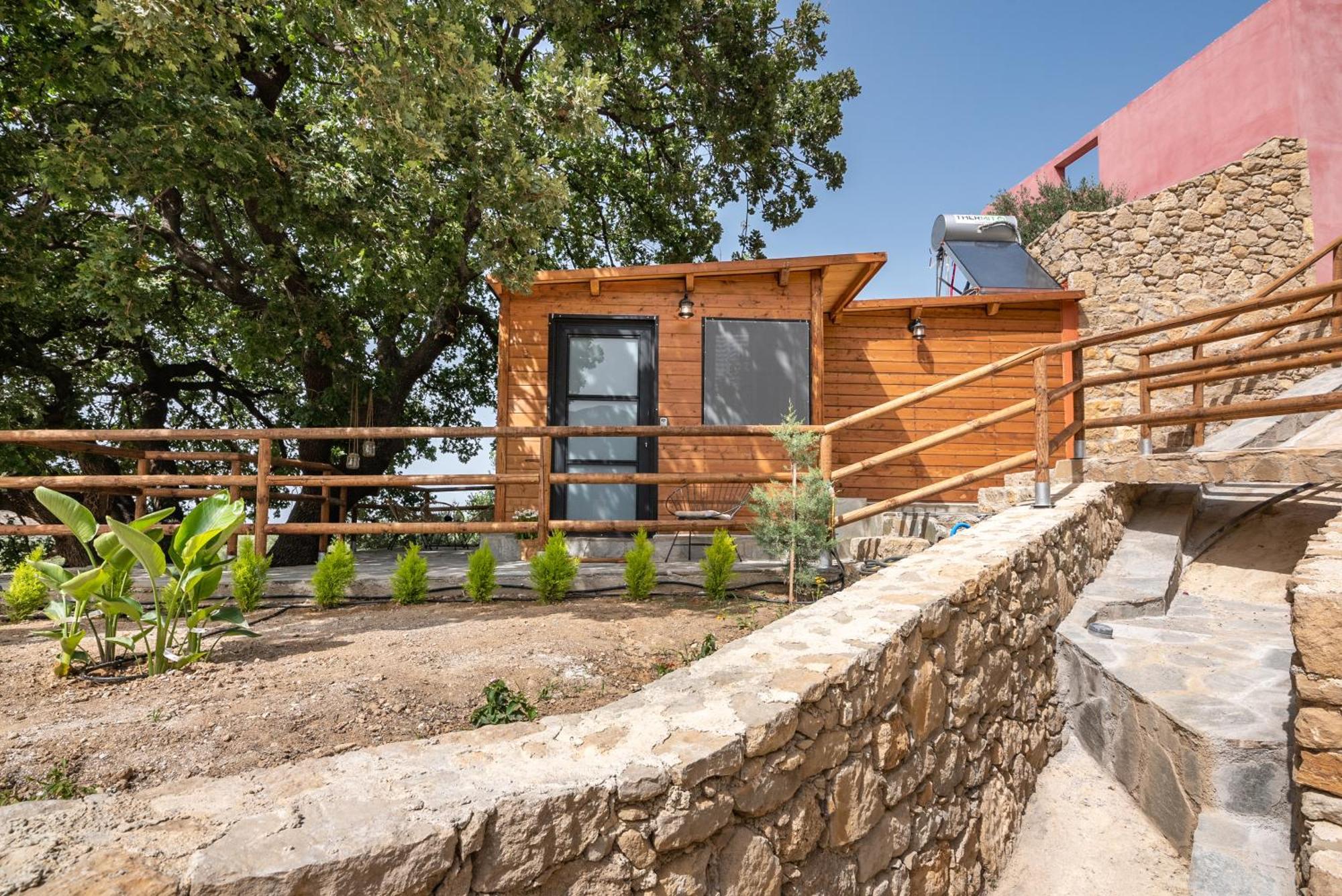 Wooden House Apartments Kalathenai Esterno foto